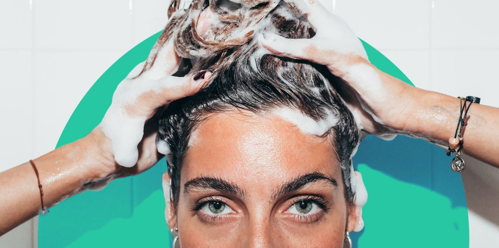 Shampoing rééquilibrant : le guide ultime pour des cheveux sublimes