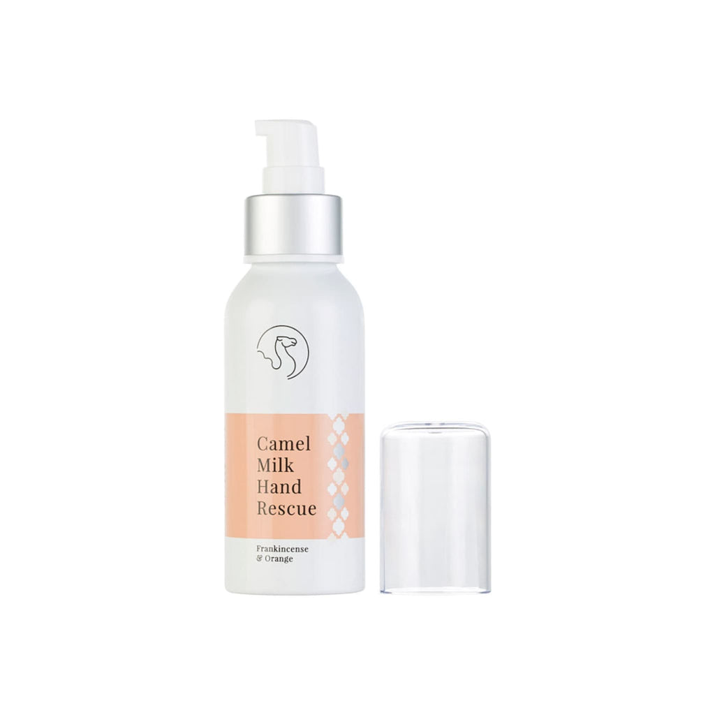 Crème mains de face sur fond blanc