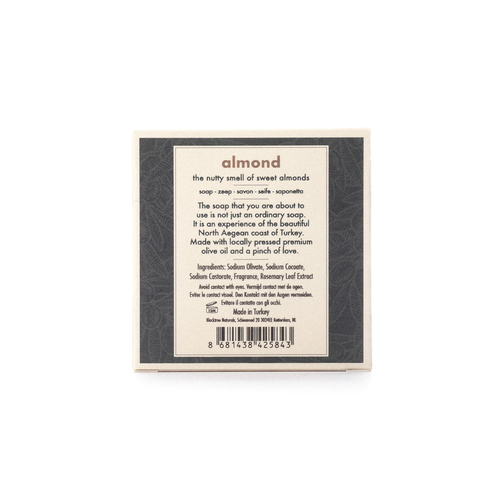 savon de dos sur fond blanc