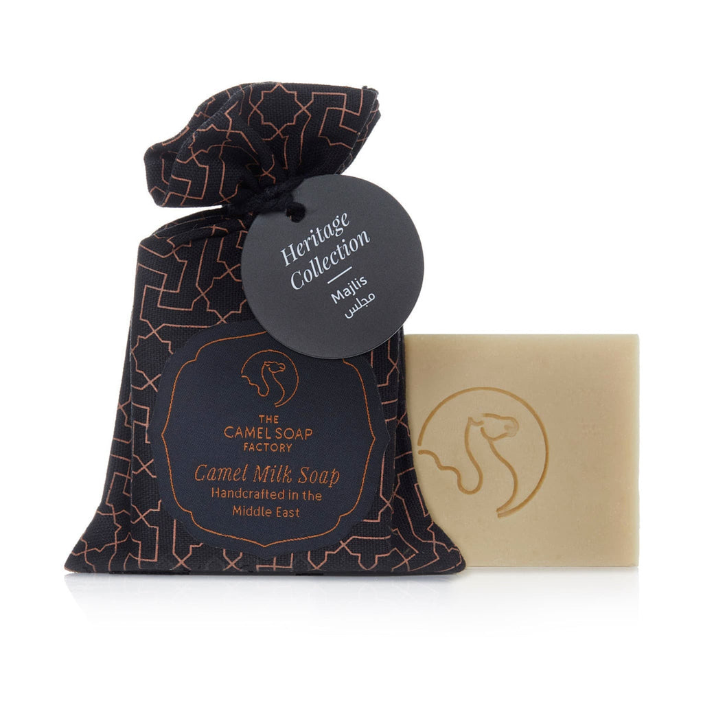 Savon de face sur fond blanc